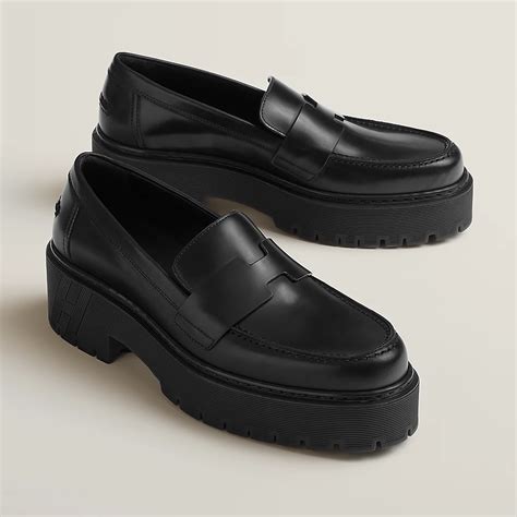 hermes hitch loafer.